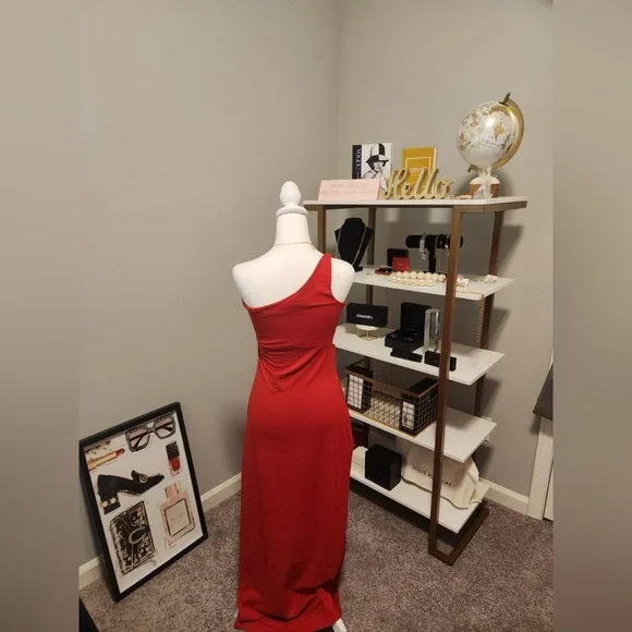 Susana Monaco one arm cut out high slit long dress / Red / Large / NWT - Picture 9 of 16